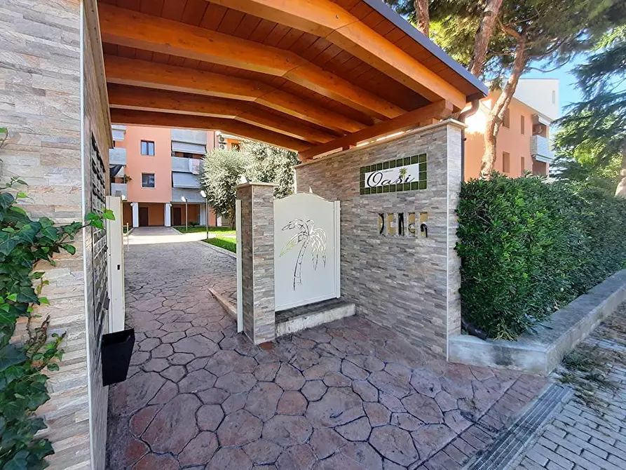 Immagine 14 di Appartamento in vendita  in via IV Novembre a Tortoreto