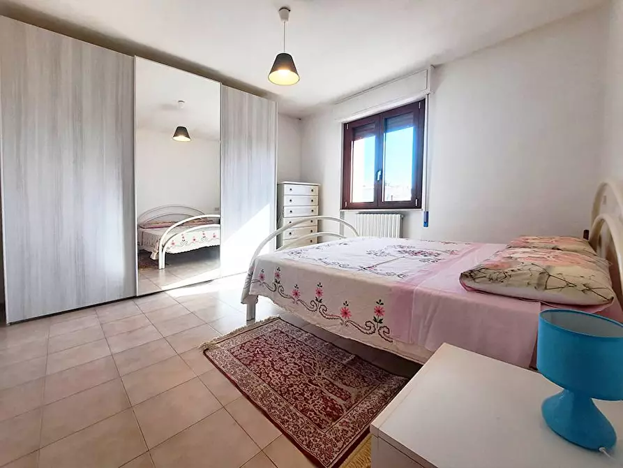 Immagine 6 di Appartamento in vendita  in via IV Novembre a Tortoreto