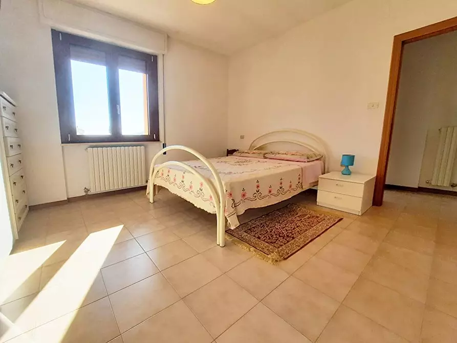 Immagine 7 di Appartamento in vendita  in via IV Novembre a Tortoreto