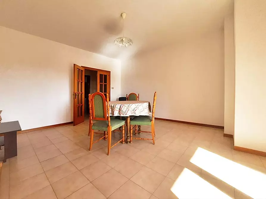 Immagine 3 di Appartamento in vendita  in via IV Novembre a Tortoreto