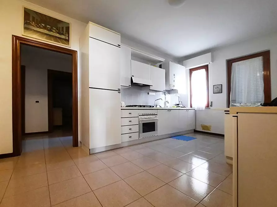 Immagine 5 di Appartamento in vendita  in via Garibaldi a Alba Adriatica