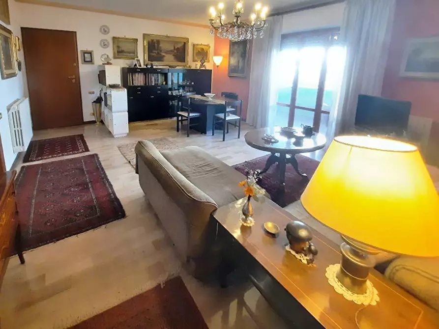 Immagine 3 di Appartamento in vendita  in via Firenze a Alba Adriatica