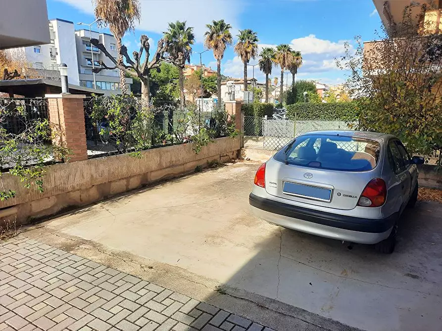 Immagine 3 di Magazzino in vendita  in via Giovanni XXIII a Tortoreto