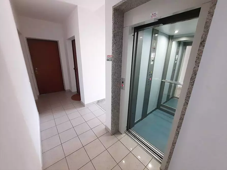 Immagine 13 di Appartamento in vendita  in vi ercole falò 15 a Alba Adriatica