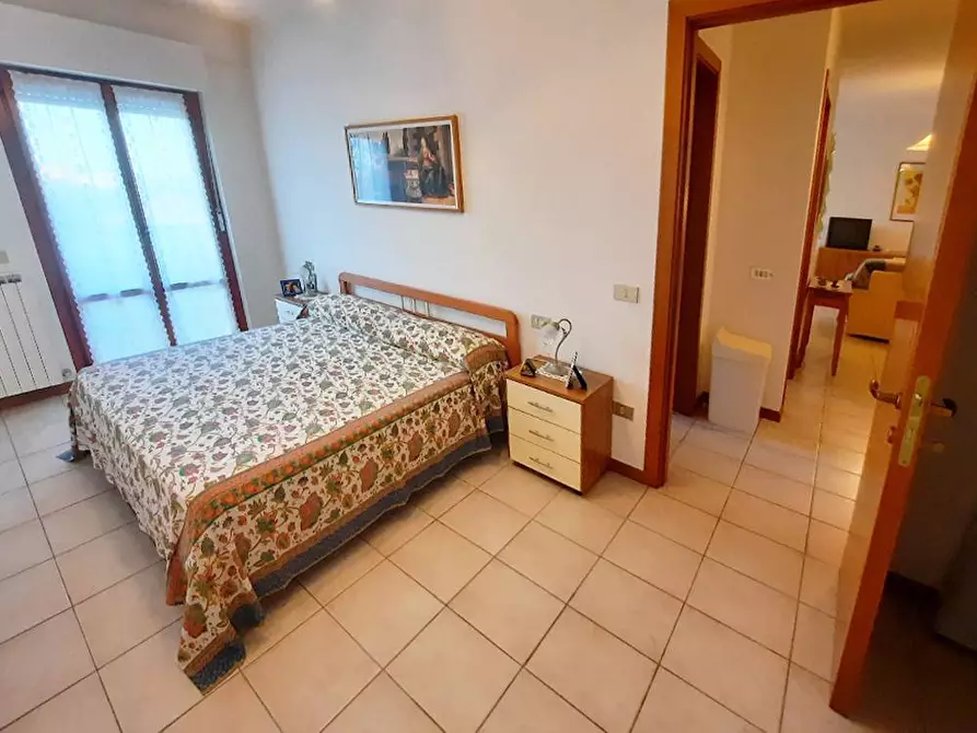 Immagine 6 di Appartamento in vendita  in via delle Gardenie 7 a Alba Adriatica