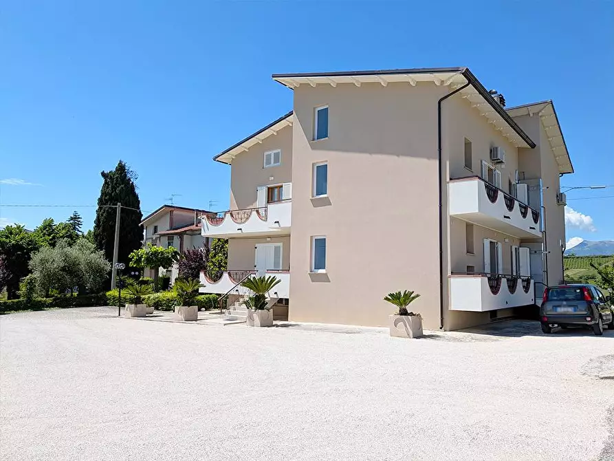 Immagine 11 di Casa semindipendente in vendita  in Contrada San Biagio a Ancarano