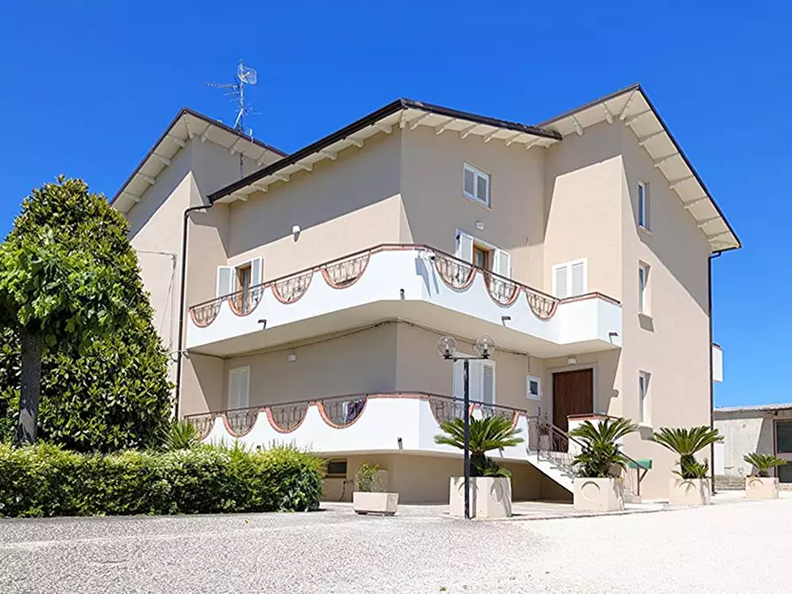Immagine 1 di Casa semindipendente in vendita  in Contrada San Biagio a Ancarano