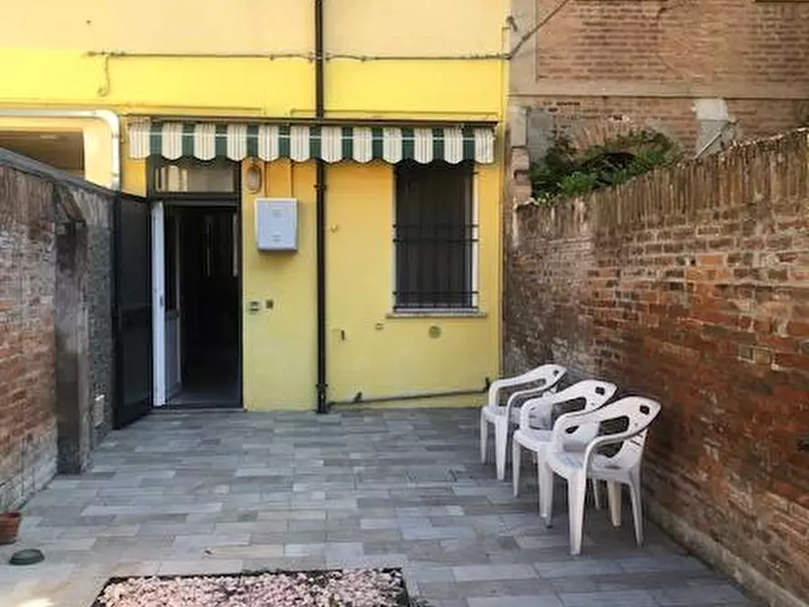 Immagine 5 di Casa indipendente in vendita  in Via Mentana 8 a Ferrara