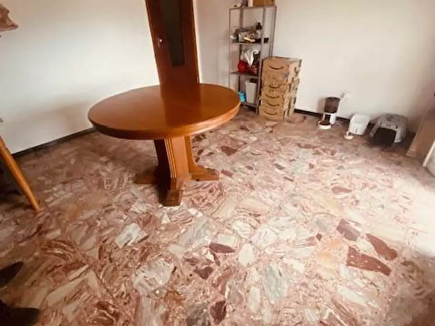 Immagine 9 di Appartamento in vendita  in Via Modena 193 a Ferrara