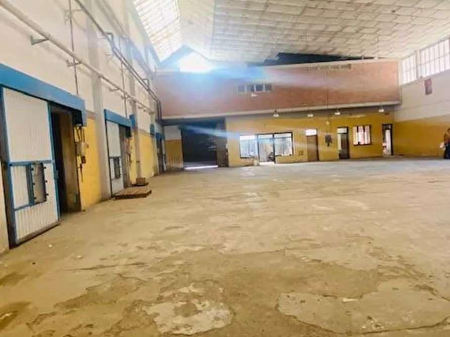 Immagine 34 di Locale commerciale in vendita  in Via Chiesa 130/a a Ferrara