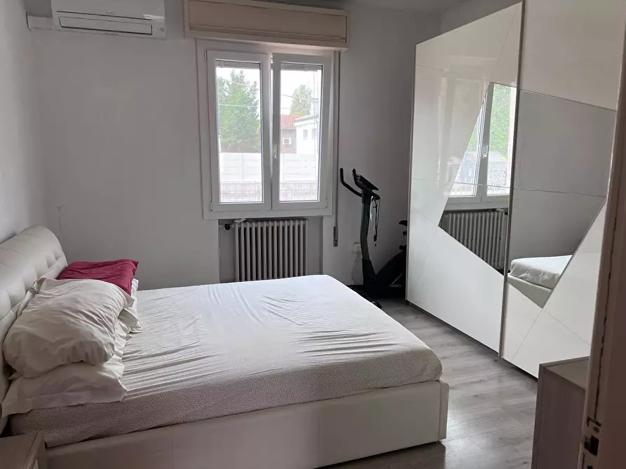Immagine 13 di Appartamento in vendita  in Via Briosi 9 a Ferrara