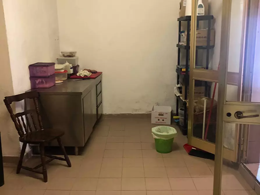 Immagine 5 di Locale commerciale in vendita  in Via Porta Romana 46 a Ferrara