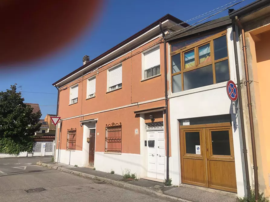 Immagine 2 di Appartamento in vendita  in via della speranza a Ferrara