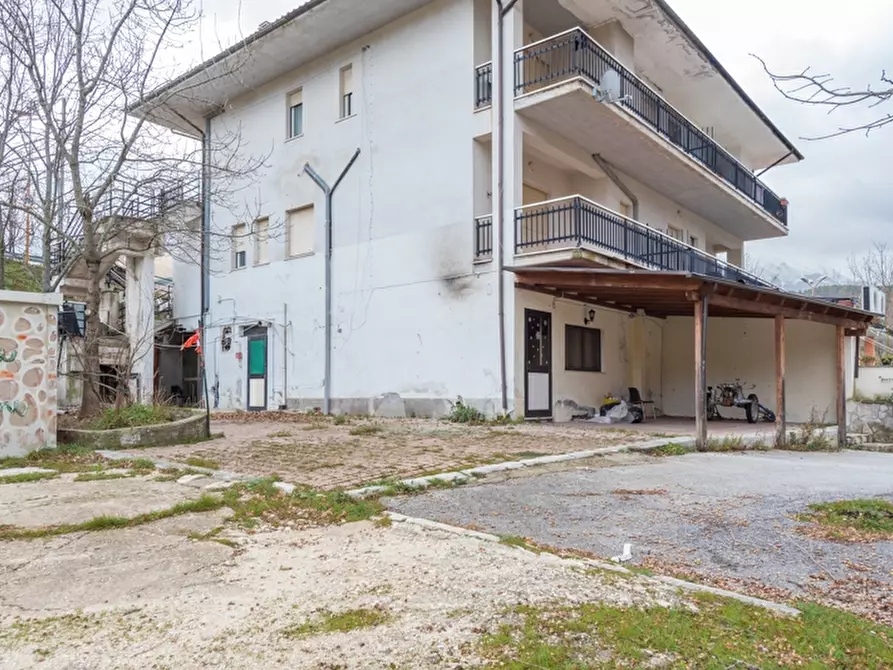 Immagine 30 di Attività commerciale in vendita  in contrada canale a Caramanico Terme