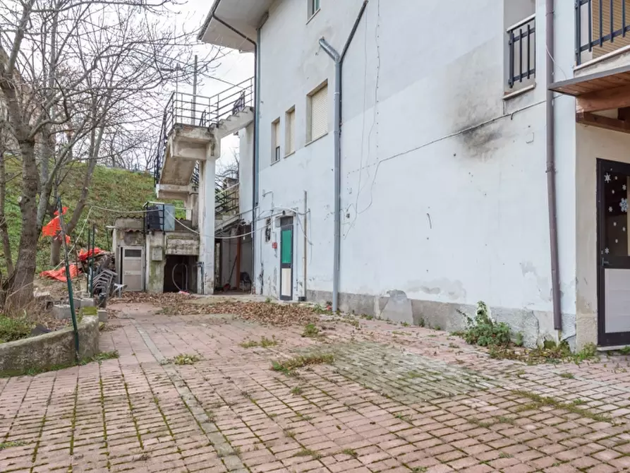 Immagine 31 di Attività commerciale in vendita  in contrada canale a Caramanico Terme