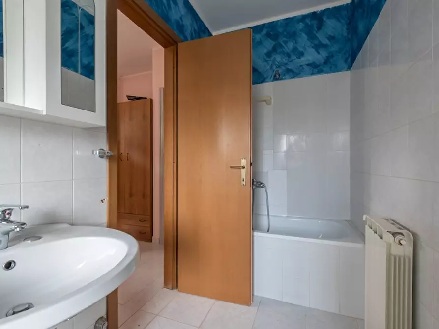 Immagine 36 di Attività commerciale in vendita  in contrada canale a Caramanico Terme