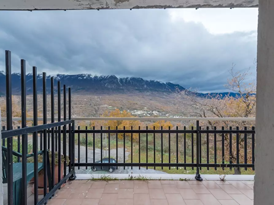 Immagine 40 di Attività commerciale in vendita  in contrada canale a Caramanico Terme