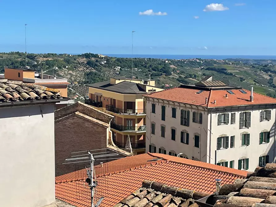 Immagine 31 di Appartamento in vendita  in via Porta Pescara 16 a Chieti