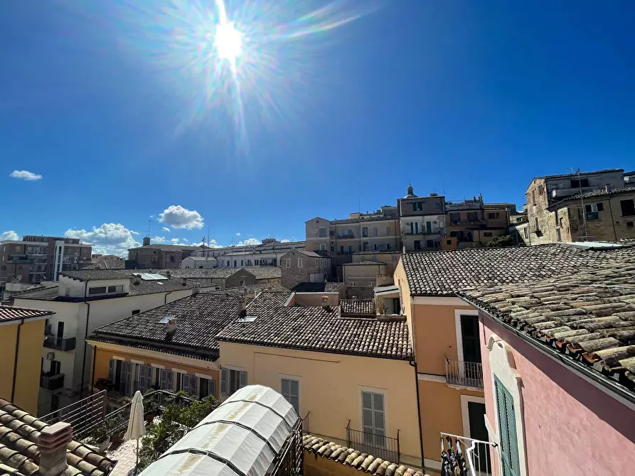 Immagine 32 di Appartamento in vendita  in via Porta Pescara 16 a Chieti