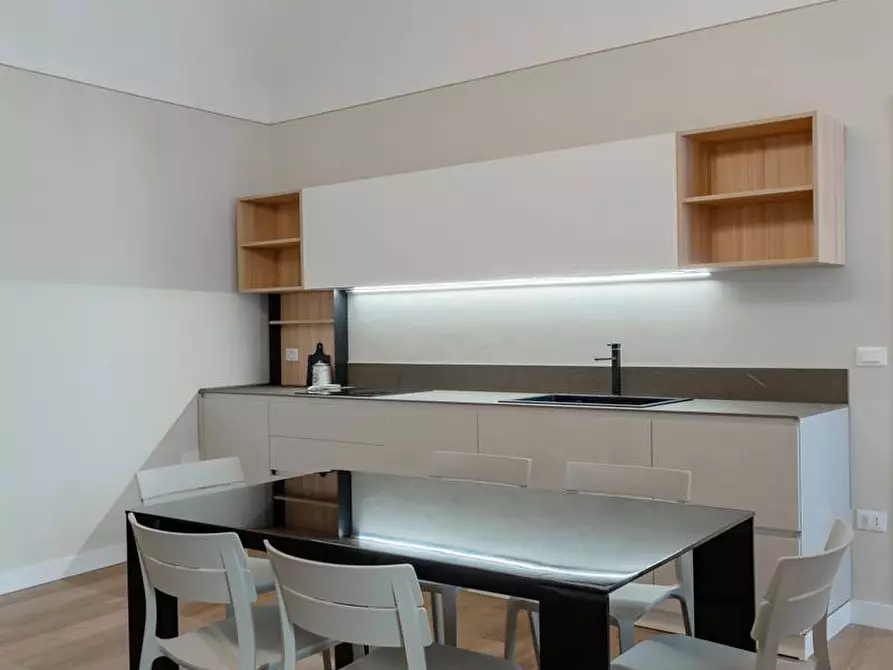 Immagine 13 di Appartamento in vendita  in via Porta Pescara 16 a Chieti