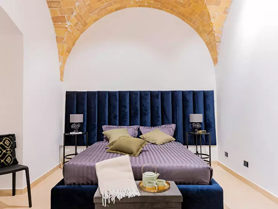 Immagine 44 di Locale commerciale in vendita  in piazza matteotti a Chieti