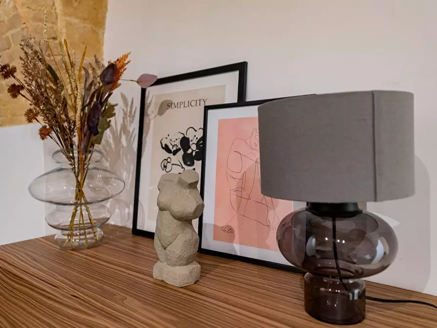 Immagine 35 di Locale commerciale in vendita  in piazza matteotti a Chieti