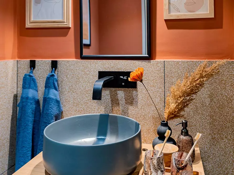 Immagine 8 di Locale commerciale in affitto  in PIAZZA MATTEOTTI a Chieti