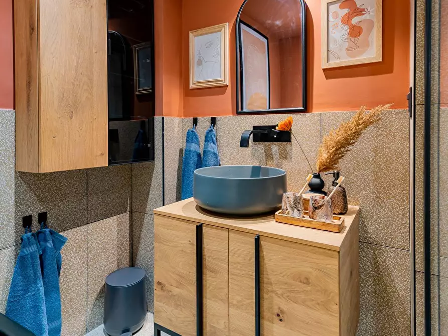 Immagine 9 di Locale commerciale in affitto  in PIAZZA MATTEOTTI a Chieti