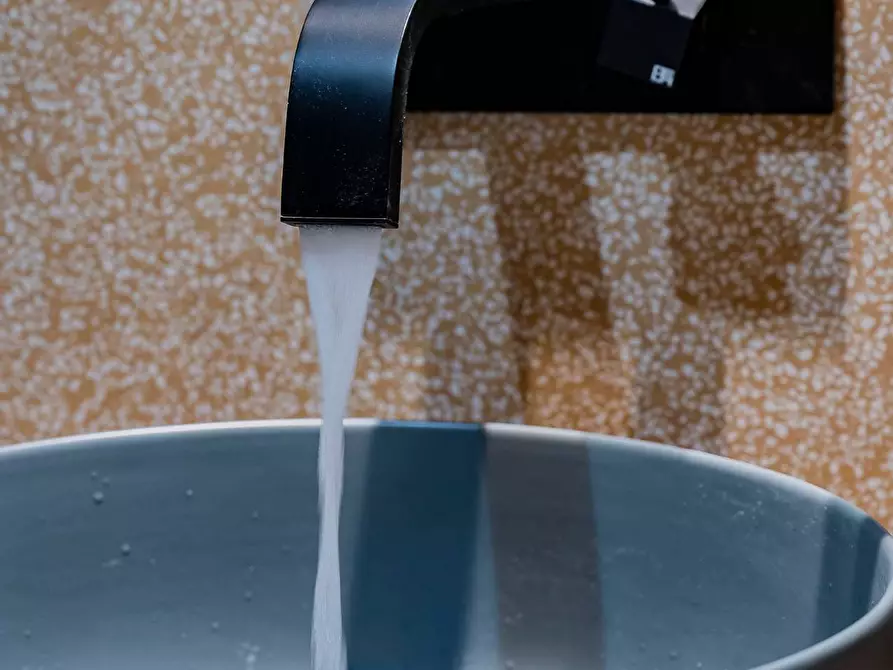 Immagine 10 di Locale commerciale in affitto  in PIAZZA MATTEOTTI a Chieti