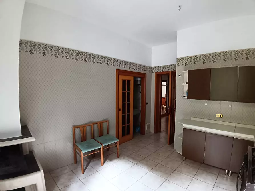 Immagine 9 di Appartamento in vendita  a Chieti