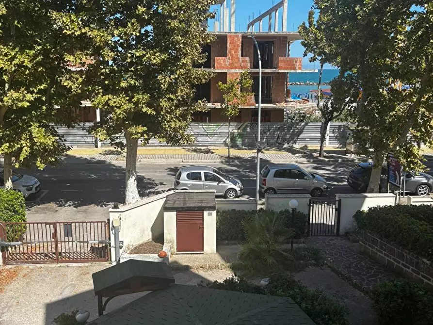 Immagine 22 di Appartamento in vendita  a Francavilla Al Mare