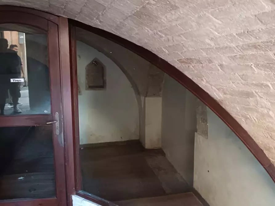 Immagine 3 di Locale commerciale in vendita  in via Smeraldo e Vincenzo Zecca 16 a Chieti