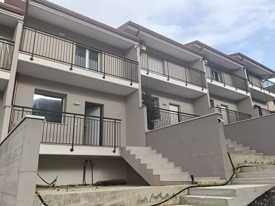 Immagine 4 di Villetta a schiera in vendita  in contrada canale a Bucchianico