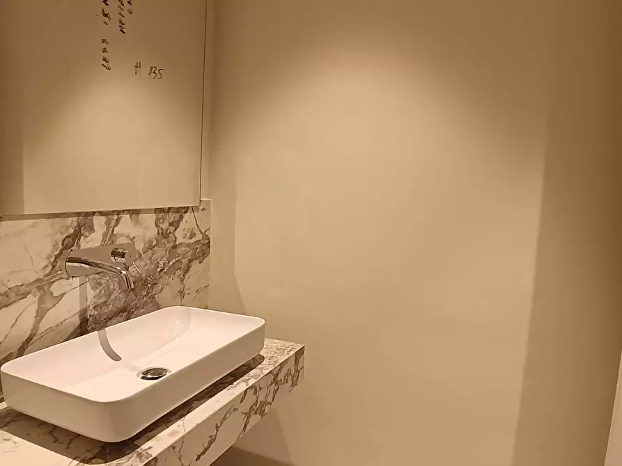 Immagine 6 di Appartamento in vendita  a Chieti