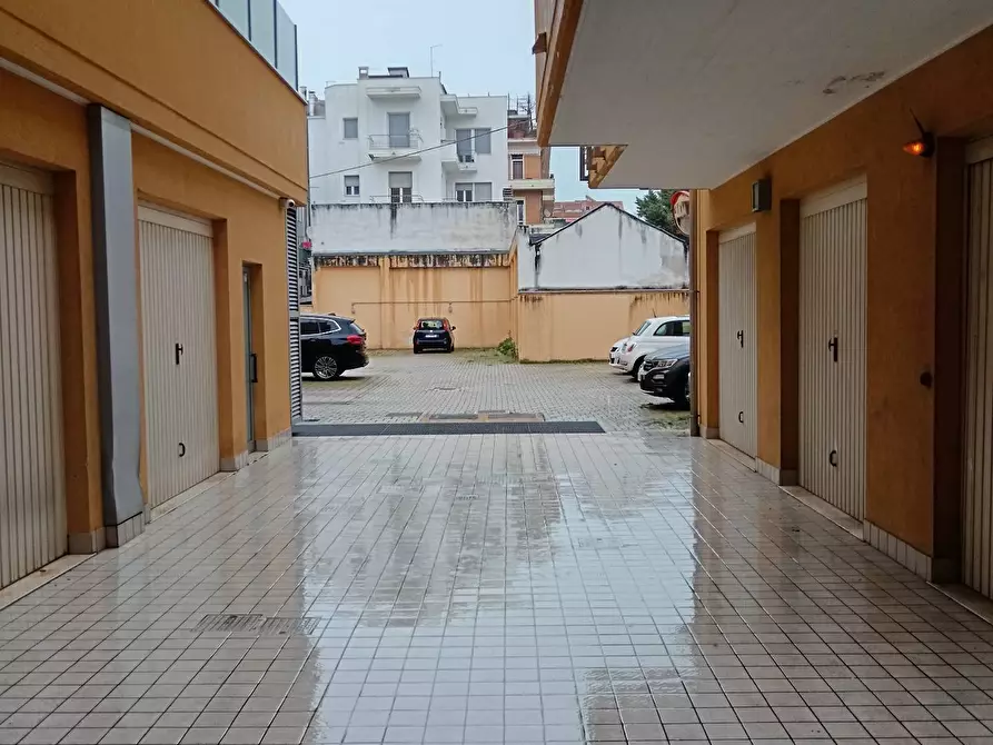 Immagine 7 di Box auto in vendita  in Via Palermo 32 a Pescara