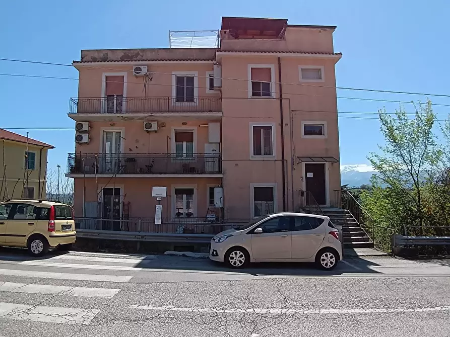 Immagine 1 di Appartamento in vendita  in via generale carlo spatocco 147 a Chieti