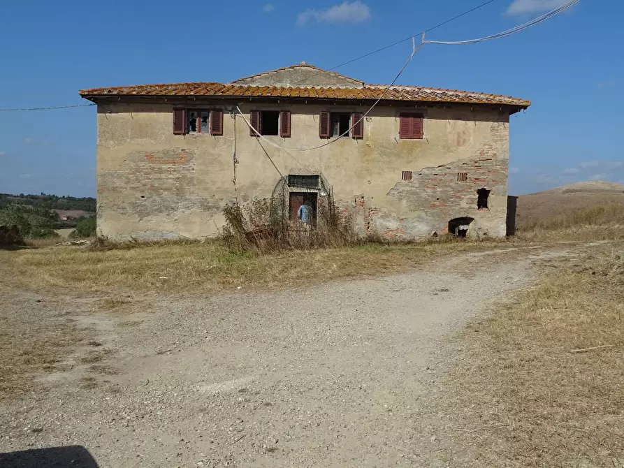 Immagine 29 di Rustico / casale in vendita  a Capraia E Limite