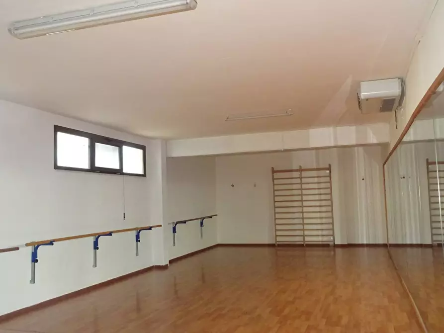 Immagine 6 di Magazzino   a Montespertoli