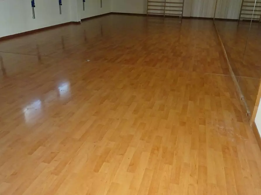 Immagine 2 di Magazzino   a Montespertoli