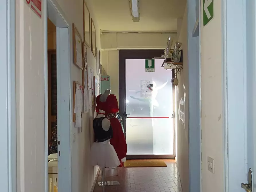 Immagine 10 di Magazzino   a Montespertoli