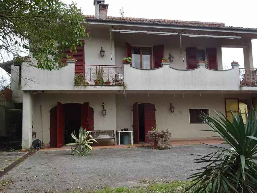 Immagine 1 di Villa in vendita  a Montespertoli