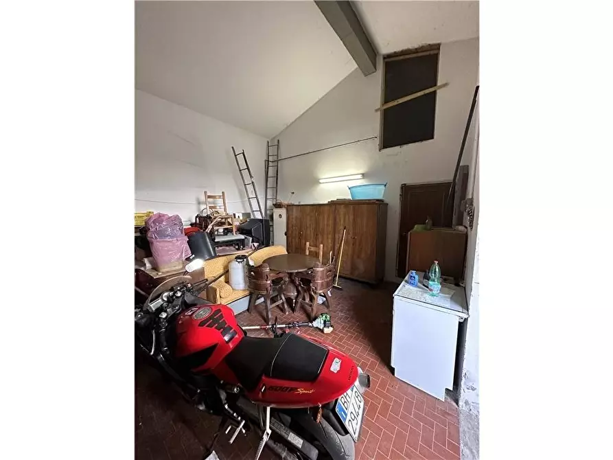 Immagine 38 di Villa in vendita  a Montespertoli