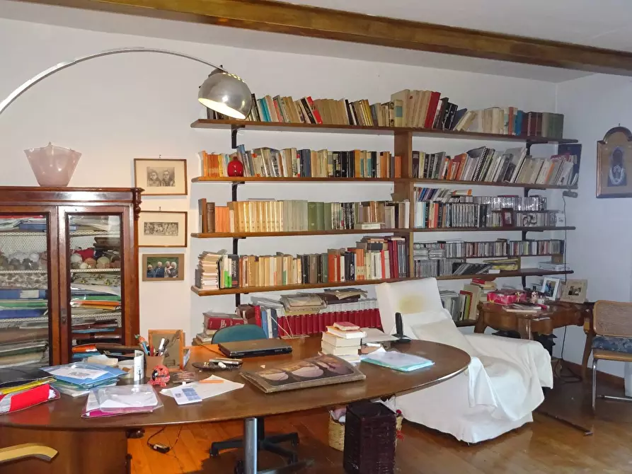 Immagine 5 di Villa in vendita  a Montespertoli