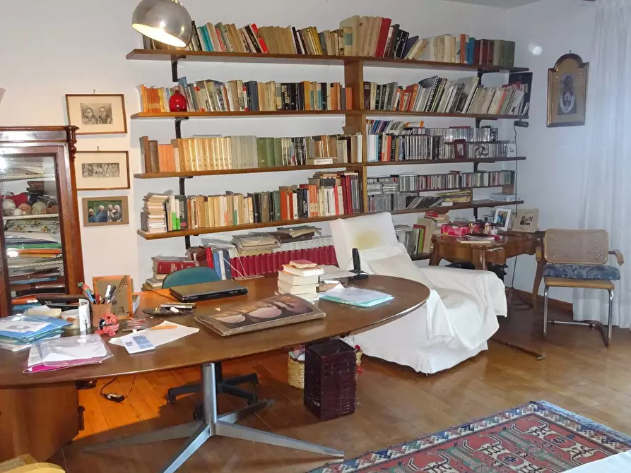 Immagine 4 di Villa in vendita  a Montespertoli