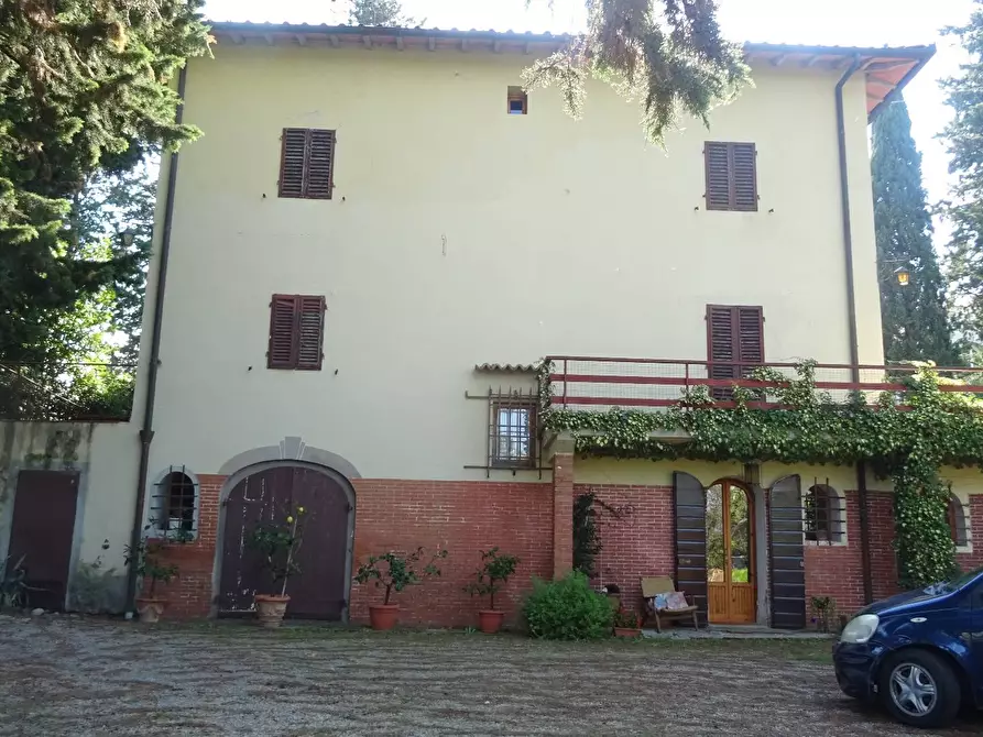 Immagine 2 di Villa in vendita  a Montespertoli