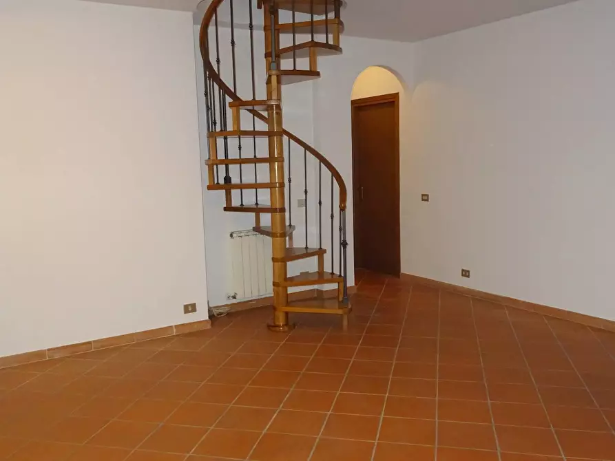 Immagine 2 di Appartamento in vendita  a Montespertoli