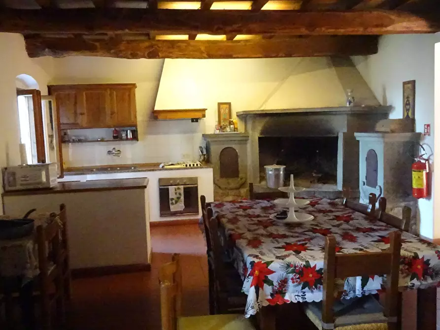 Immagine 6 di Villa in vendita  a Montespertoli