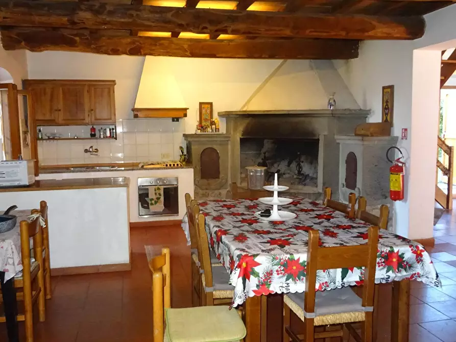 Immagine 7 di Villa in vendita  a Montespertoli