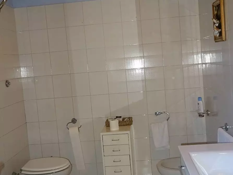 Immagine 11 di Villa in vendita  a Montespertoli