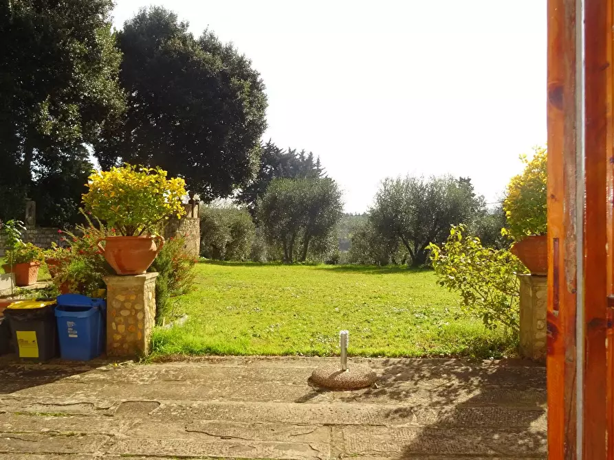 Immagine 28 di Villa in vendita  a Montespertoli